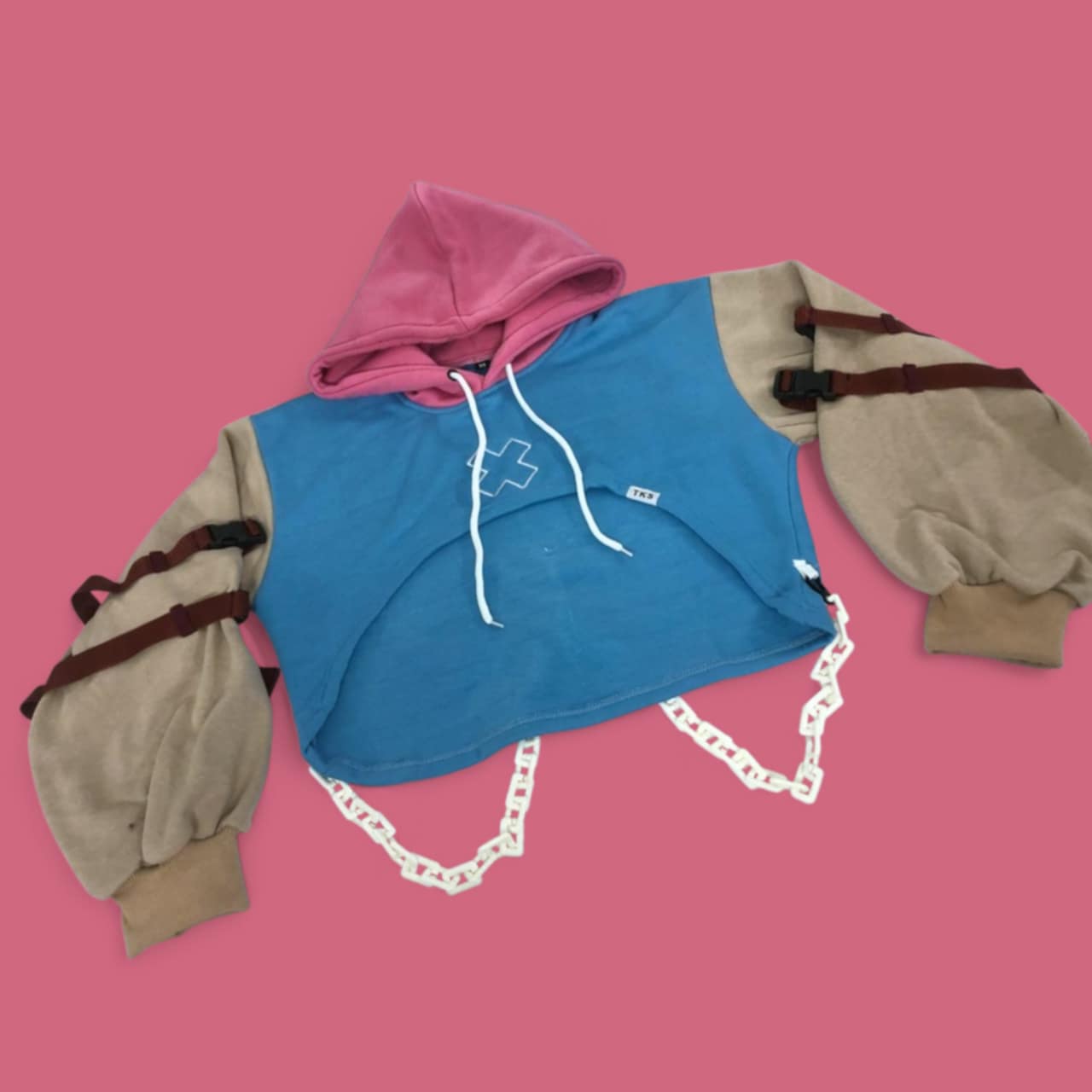 (PRE-ORDER) The Cute Medic Shruggie