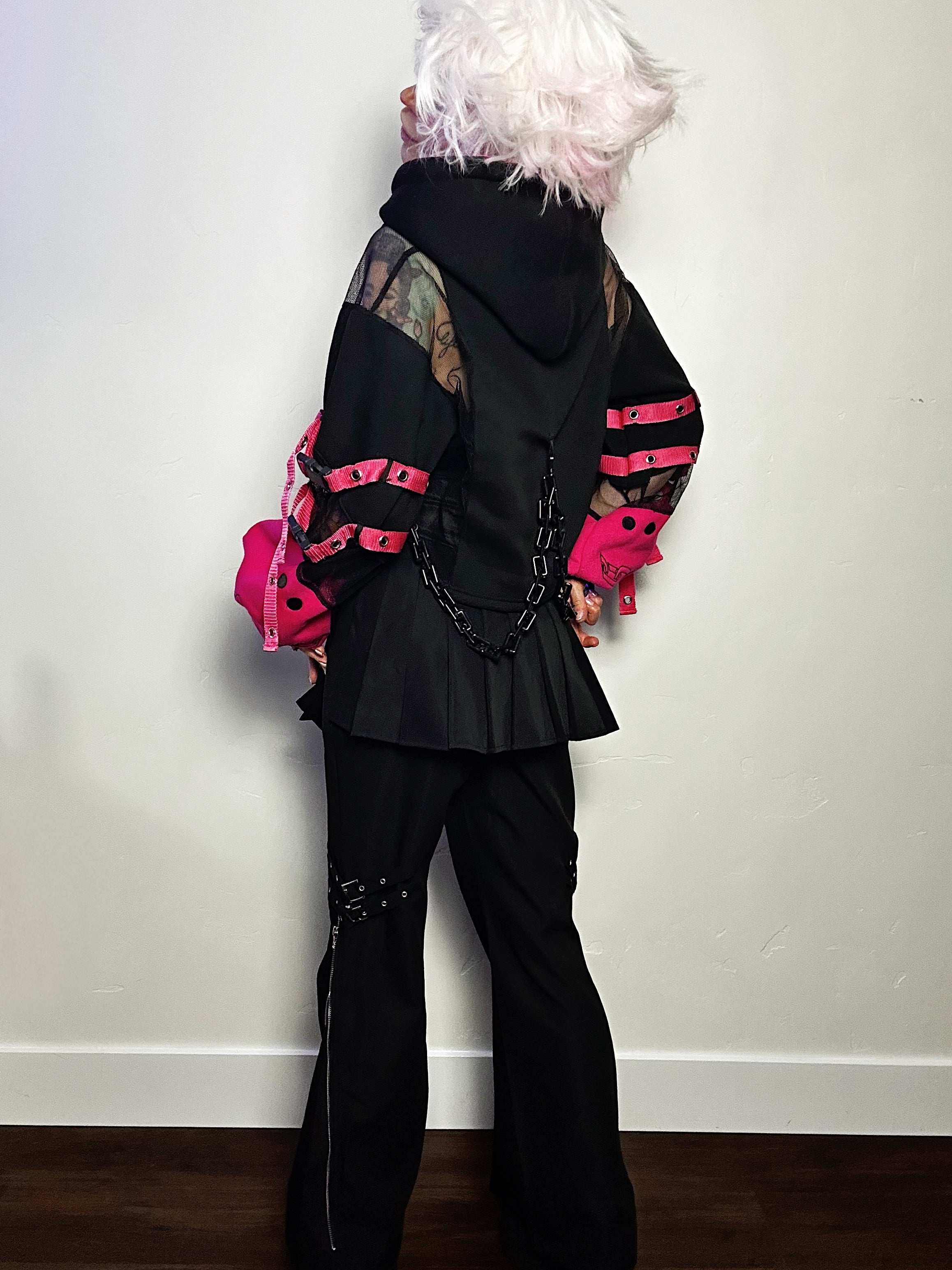 (PRE-ORDER) Poison 2.0 Shruggie