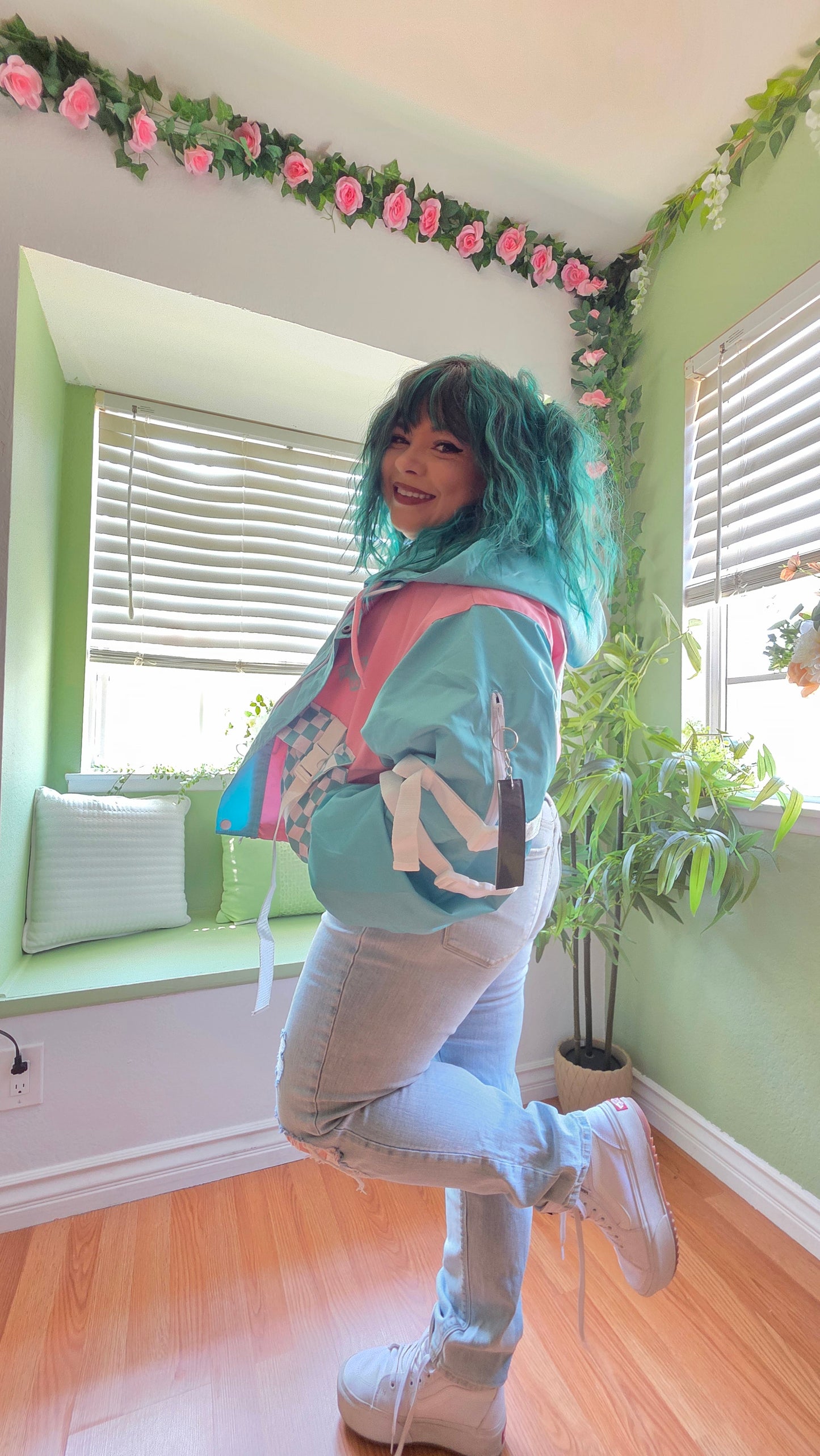 (STOCK DROP PRE-ORDER) Soda Pop Oversized Crop Techwear